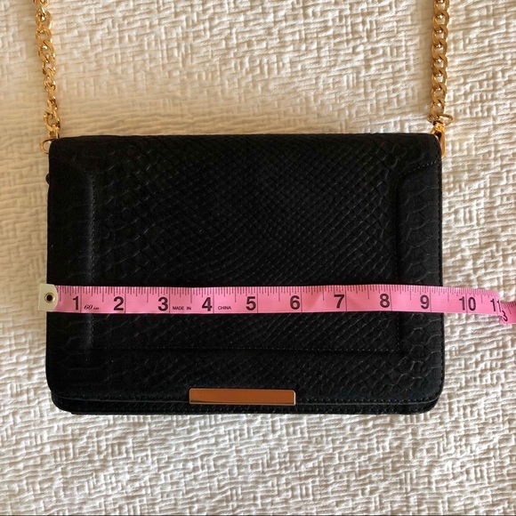 New Look Faux Suede Textured Sling Handbag - Picture 11 of 14